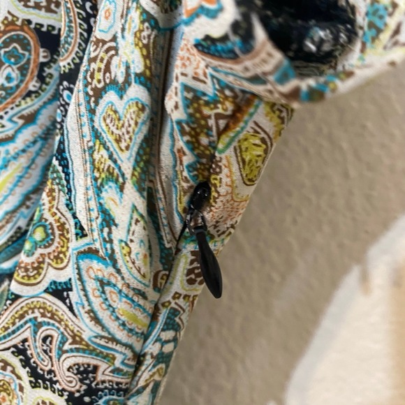 WYLDR Paisley Printed V Neck Maxi Dress W/ Front Split Size Small - Picture 10 of 10